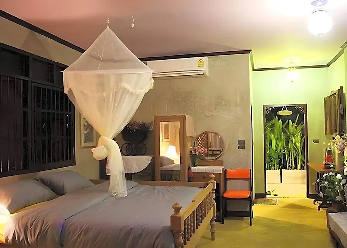 호텔 Bangluang House 2*